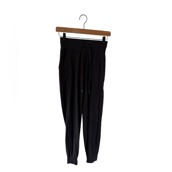 Lululemon Ready to Rulu High-Rise Jogger in Black - Picture 5 of 8